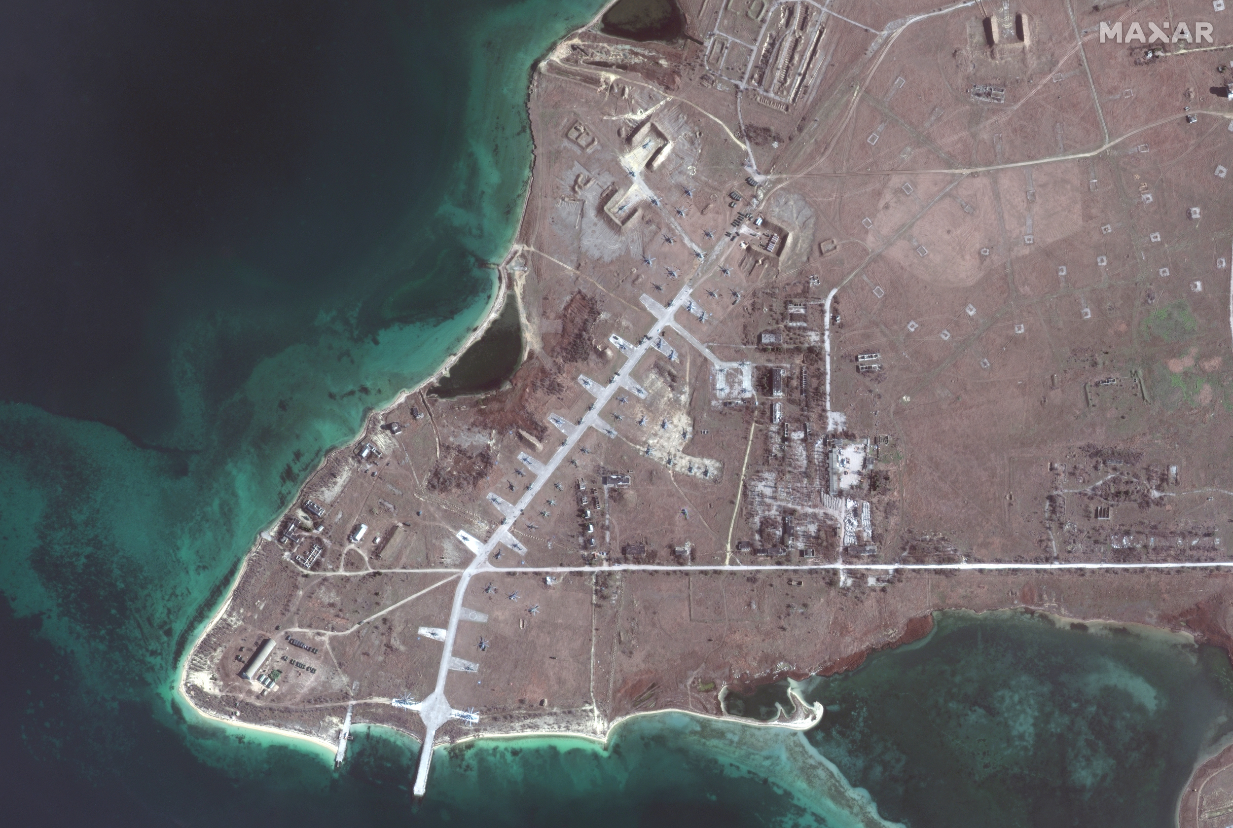 Overview of helicopter deployments, Lake Donuzlav, Crimea, Ukraine on Feb 13, 2022 | Satellite image ©2022 Maxar Technologies